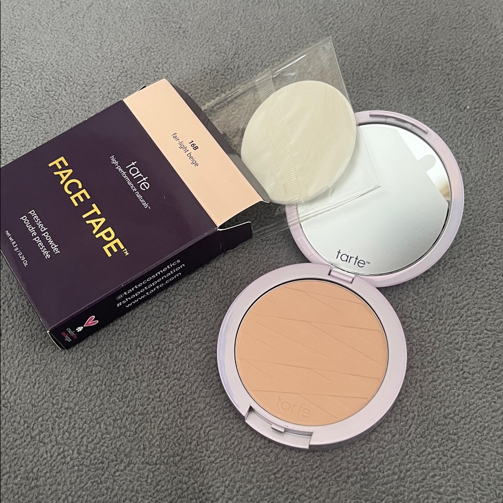 NWT Tarte Face Tape Pressed powder foundation